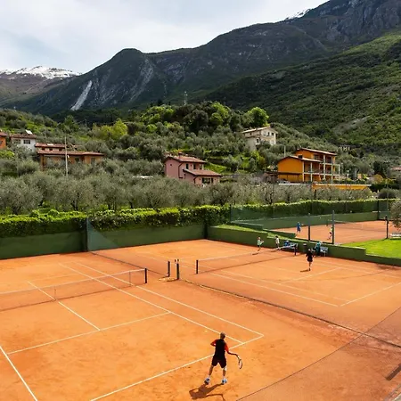 Club Olivi - Tennis Center Готель
