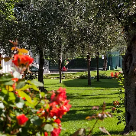 Club Olivi - Tennis Center Готель