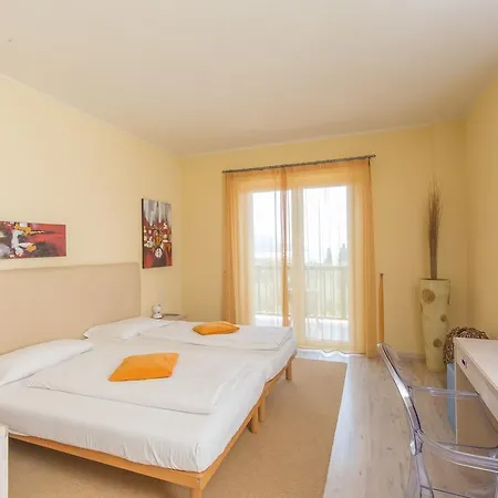 Club Olivi - Tennis Center Готель 3*